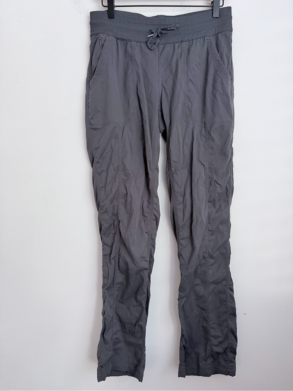 The North Face Women's M Jogger Pants Aphrodite FlashDry Straight Leg grey